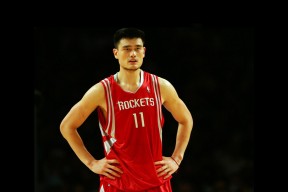 开云体育下载官网-“马科斯·莫奇：阿根廷美洲狮队的后防新星，未来潜力无限”